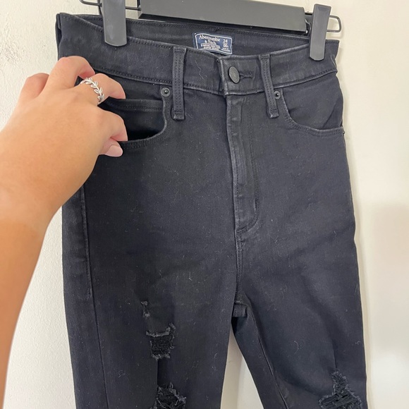 Abercrombie & Fitch Simone High Rise Super Skinny Black Distressed Denim Jean 00 - Picture 4 of 11